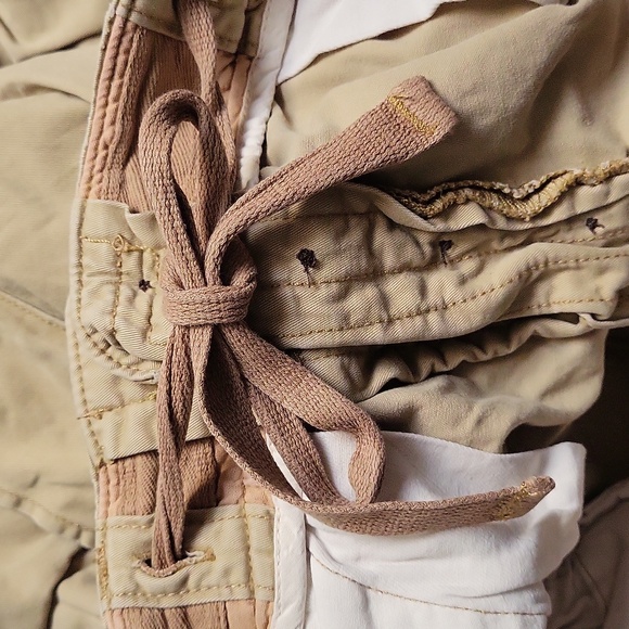 Abercrombie & Fitch Mens Cargo Shorts - Picture 5 of 8